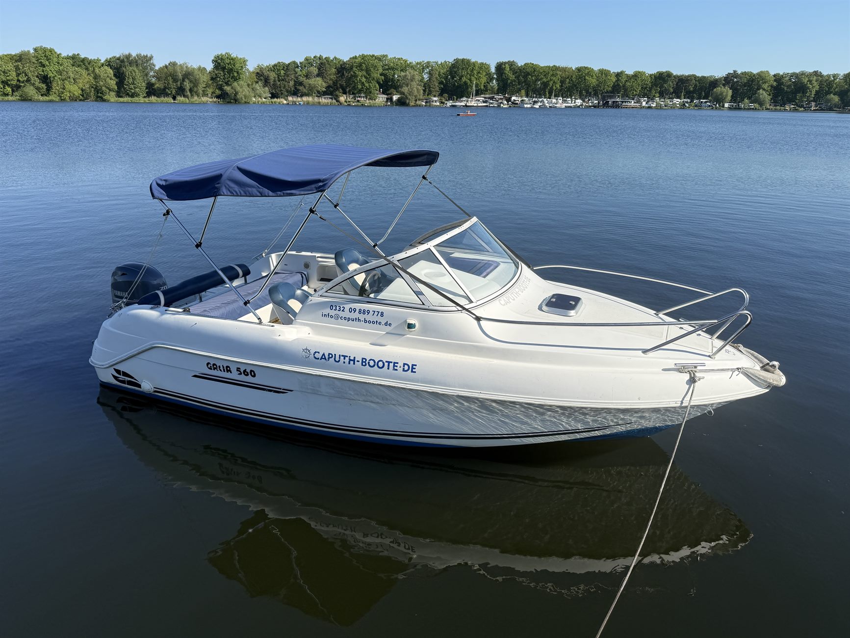 Kajütboot auf dem Schwielowsee