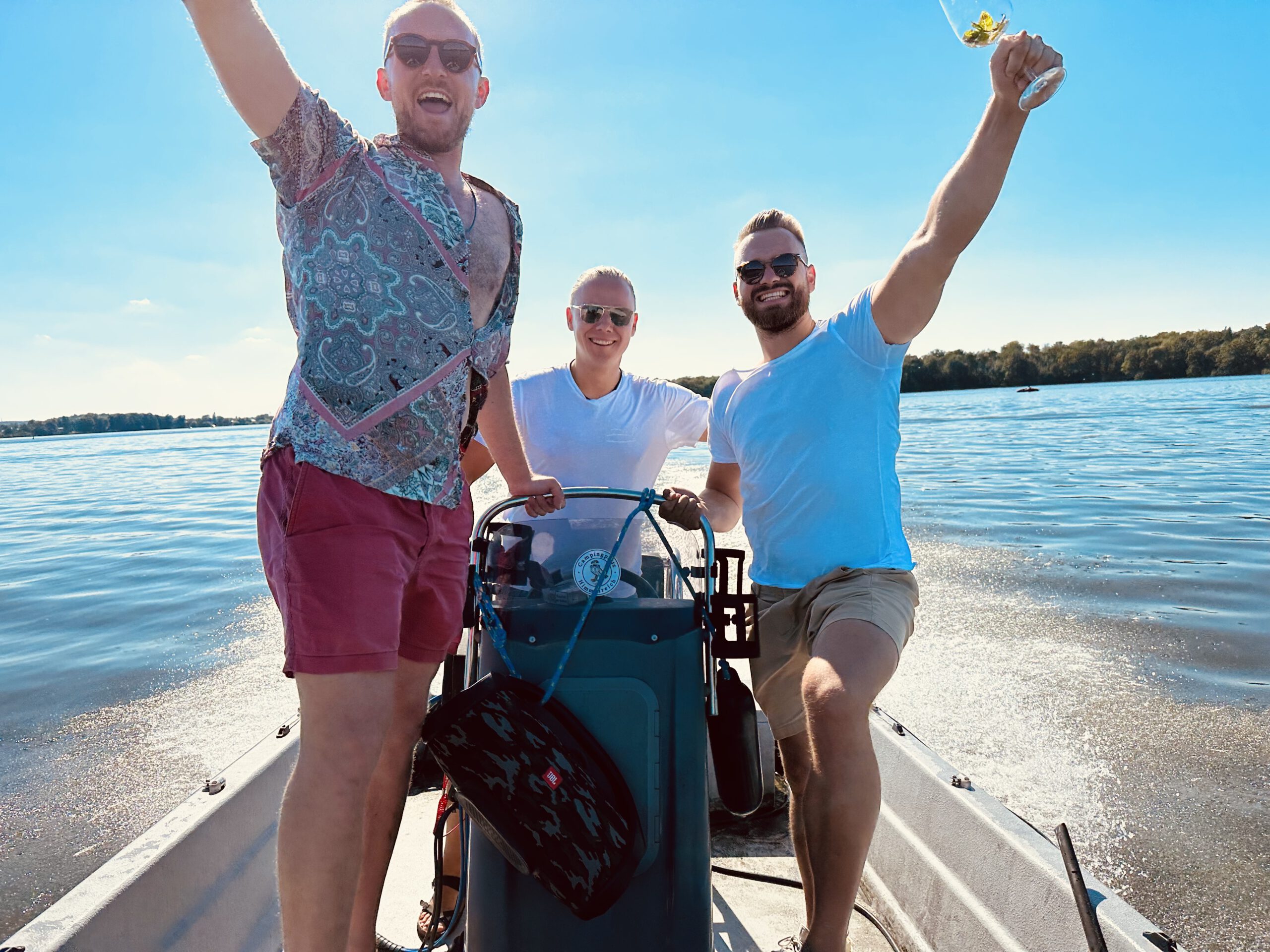 Spass-auf-dem-Wasser https://caputh-boote.de/wp-content/uploads/2026/03/Spass-auf-dem-Wasser-1-scaled.jpg