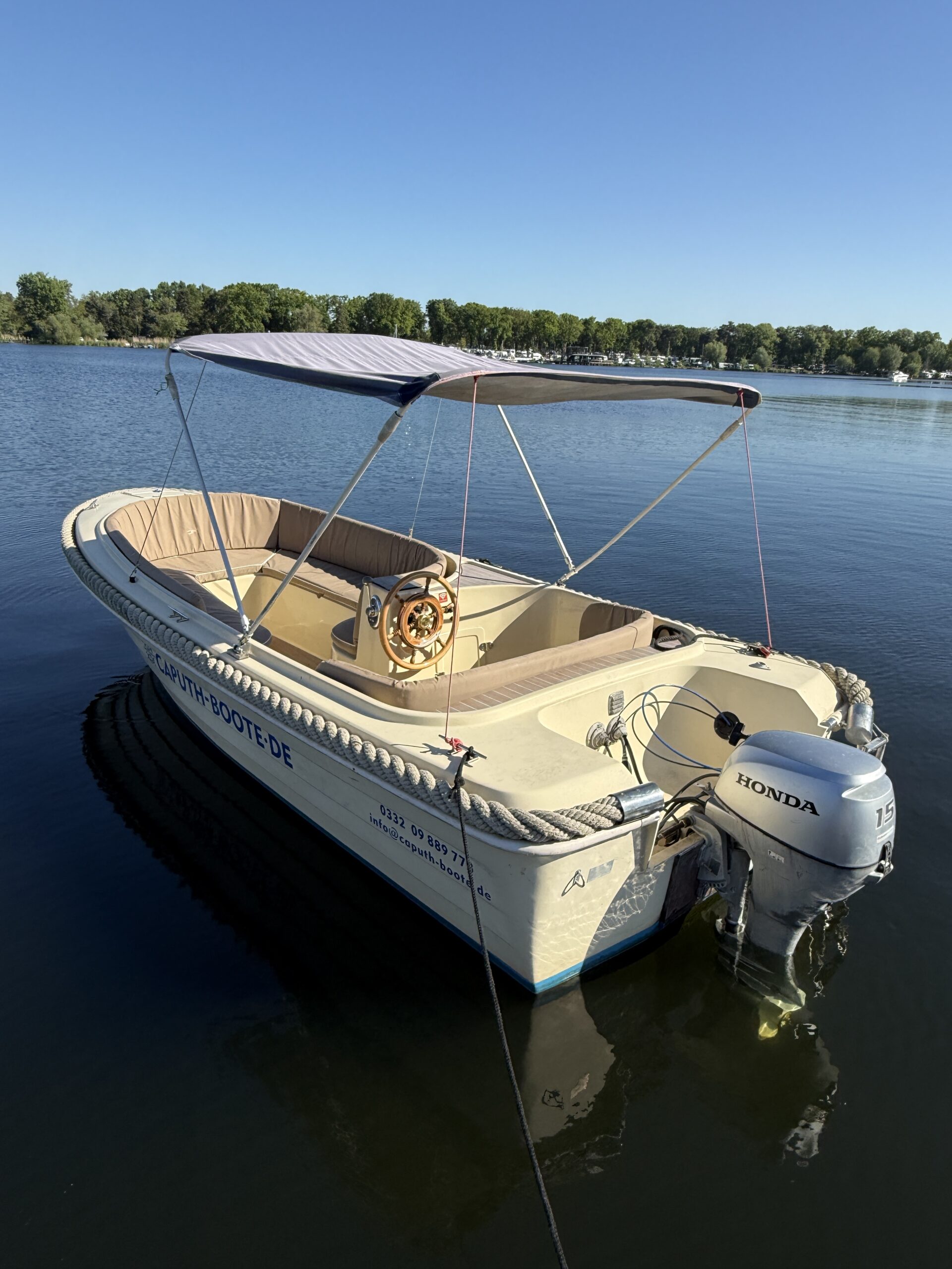 https://caputh-boote.de/wp-content/uploads/2026/05/fuehrerscheinfreies-Boot-Tropical-scaled.jpg